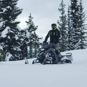 Meet your Posher, Justin